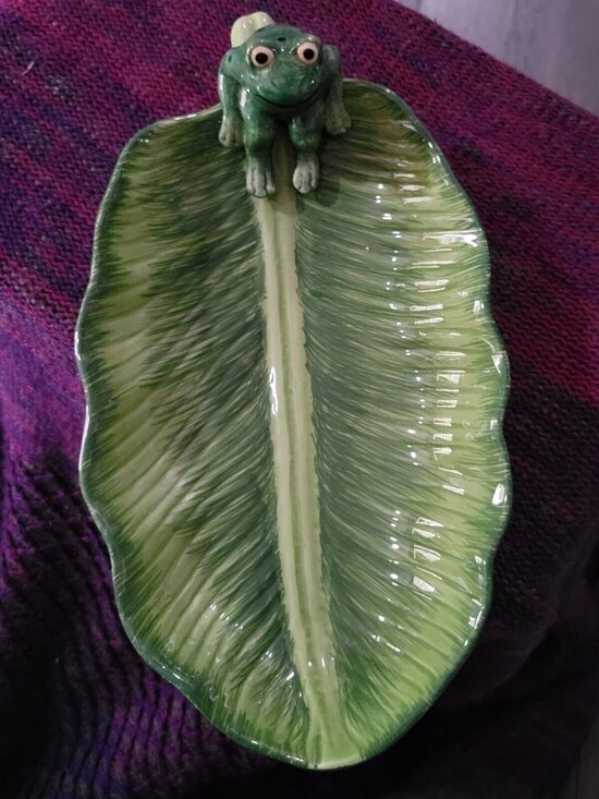 None Other - Lotus 2000 Green Ceramic Palm Banana Leaf Removable Frog Dish Tray Decor 10x5in